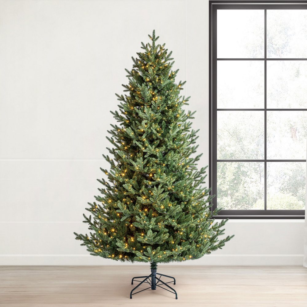 Member's Mark 7.5' Linden Fir Pre-Lit Christmas Tree