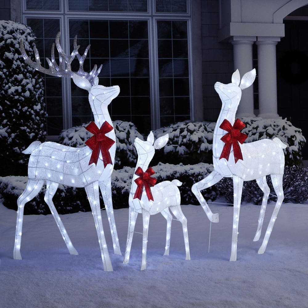 Member's Mark 3-Piece Pre-Lit Iced Twinkling Deer Family - White ...