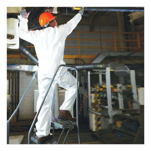 KleenGuard A20 Breathable Particle Protection Coveralls Zip Closure 2x-large White - Janitorial & Sanitation - KleenGuard™