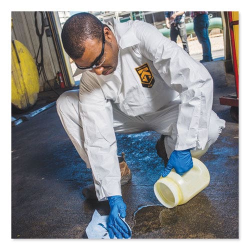 KleenGuard A40 Coveralls X-large White - Janitorial & Sanitation - KleenGuard™