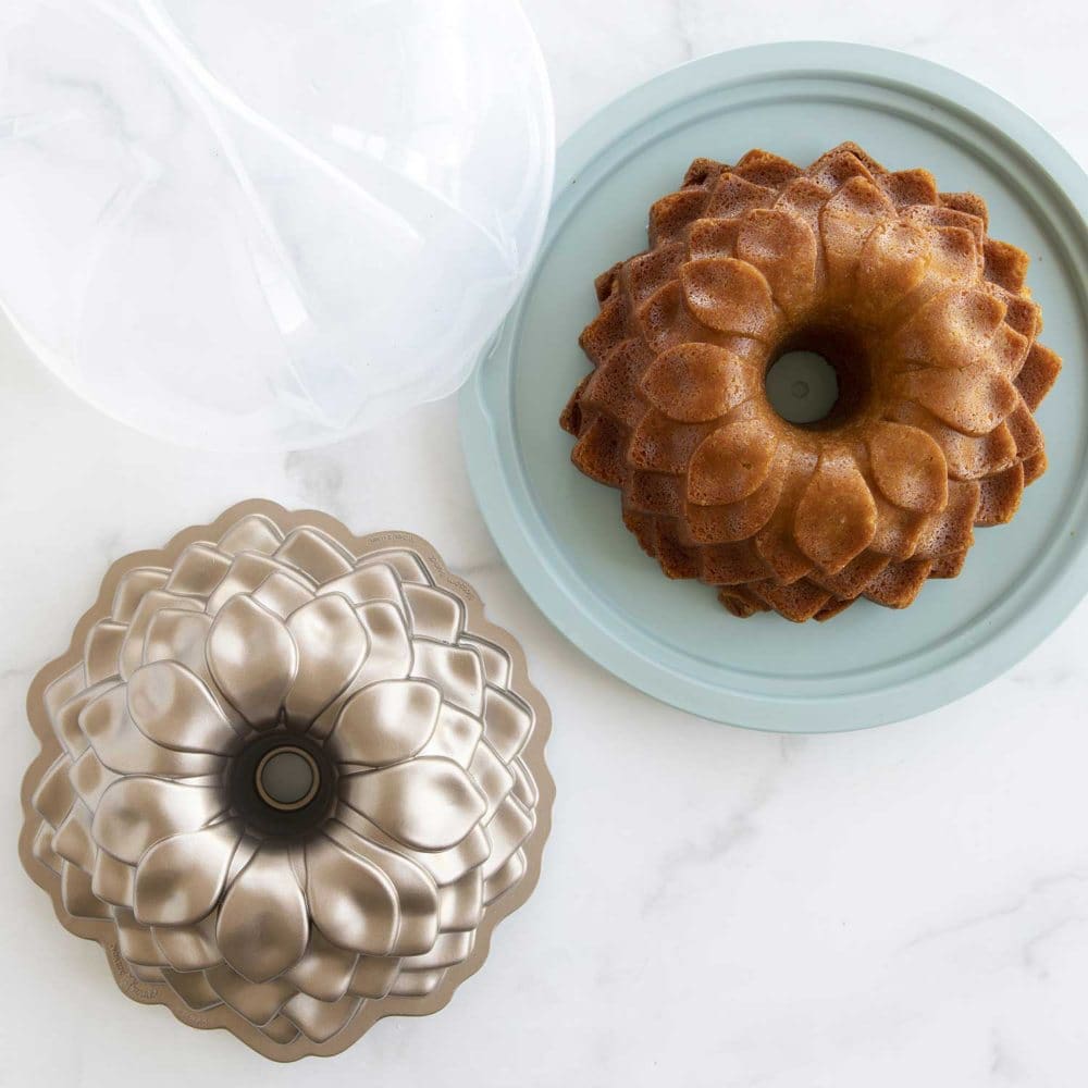 Nordic Ware Toffee Blossom Bundt Pan with Bundt Keeper - Bakeware - Nordic Ware