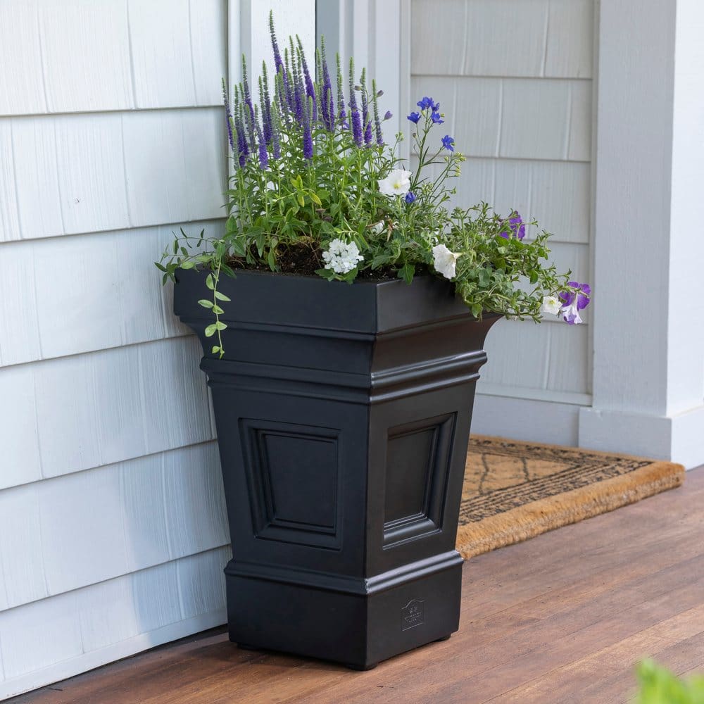 Step2 Atherton Planter in Onyx Black - 2 Pack - Flower Beds & Planters - Step2